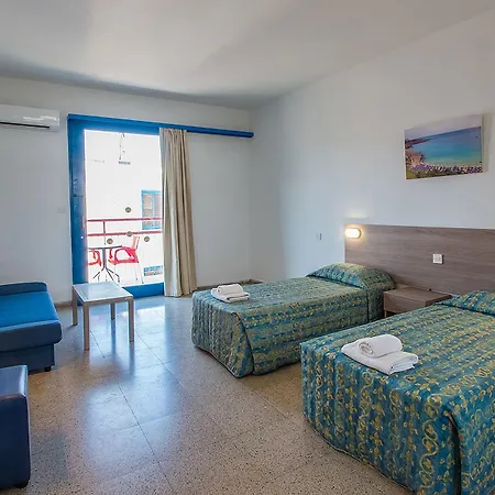 Green Bungalows Hotel Apartments