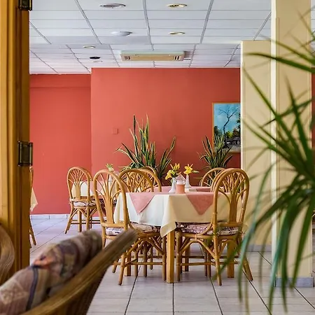 Green Bungalows Hotel Apartments Айя-Напа