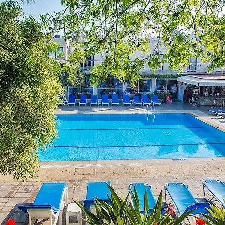 Апарт-готель Green Bungalows Hotel Apartments 3*
