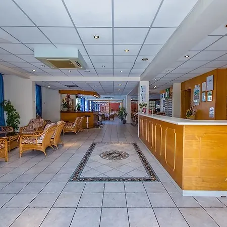 Green Bungalows Hotel Apartments 3*