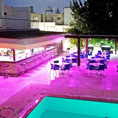 Green Bungalows Hotel Apartments Айя-Напа