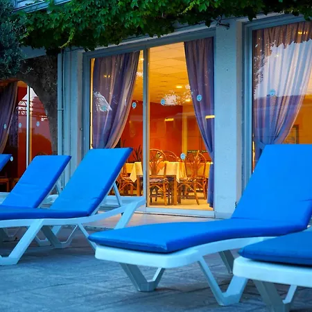 Green Bungalows Hotel Apartments