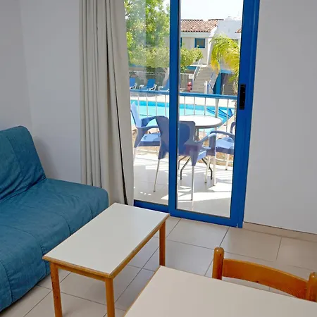 Green Bungalows Hotel Apartments Апарт-готель 3*