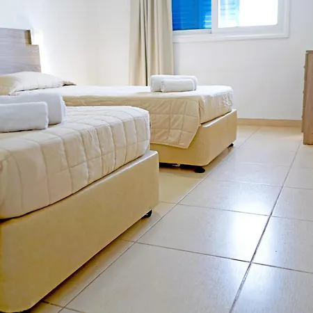 Green Bungalows Hotel Apartments 3*