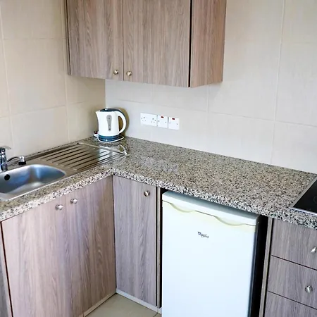 Green Bungalows Hotel Apartments Айя-Напа