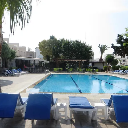Апарт-готель Green Bungalows Hotel Apartments 3*