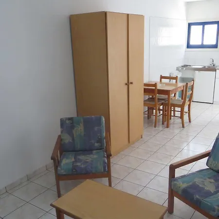Green Bungalows Hotel Apartments 3*