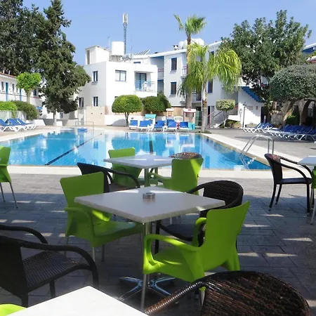 Апарт-готель Green Bungalows Hotel Apartments Айя-Напа