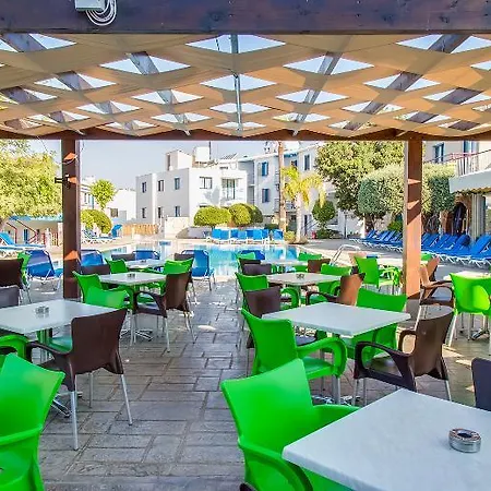 Green Bungalows Hotel Apartments